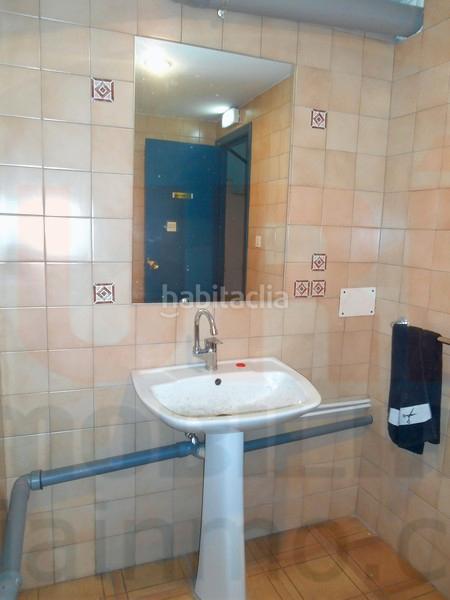 Foto dd7a2093-874f-4c40-a00e-869e2a6f3e72. Alquiler local comercial alquiler de local en el centro en Oviedo