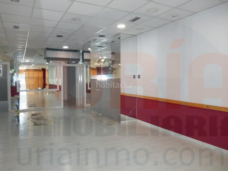 Foto 55ce52f4-2dfe-40c4-9221-7f06f7033f85. Lloguer local comercial a Parque San Francisco - Uría Oviedo