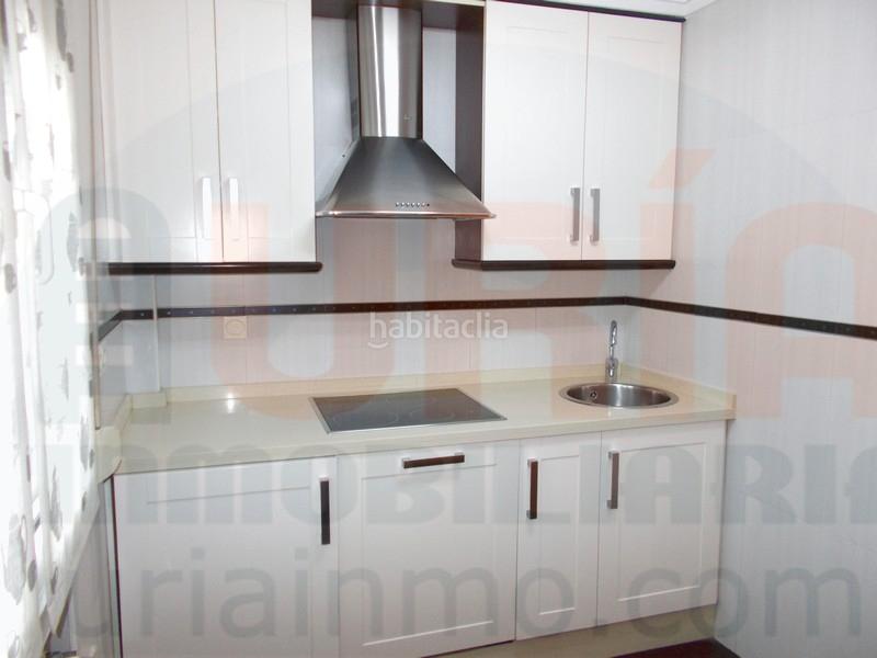Foto 59445a4e-01e1-40a2-b87f-4f58fef631a2. Appartamento con riscaldamento in Salesas - Foncalada - Campoamor Oviedo