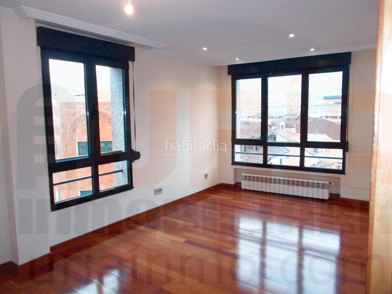 Foto df6120c7-7f48-4ad1-92b6-5435006dbcb5. Appartamento con riscaldamento in Salesas - Foncalada - Campoamor Oviedo