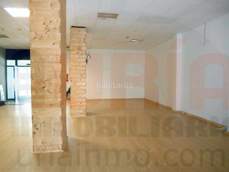 Foto 68c90bdf-1789-4b89-ba5d-e8face34306a. Alquiler local comercial local muy amplio en la zona de Vallobín en Oviedo