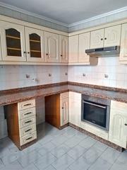 Appartement à Calle benjamín ortiz 10. Dos dormitorios, para reformar.