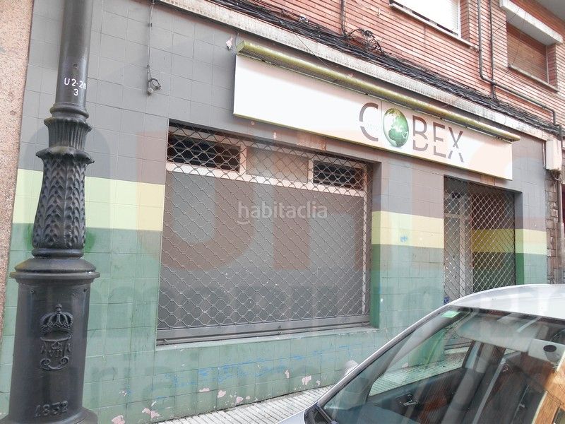 Foto 671ddfb8-9bdb-407f-bc78-848b0804e9e6. Local comercial a calle río deva 8 a Fozaneldi - Tenderina Oviedo