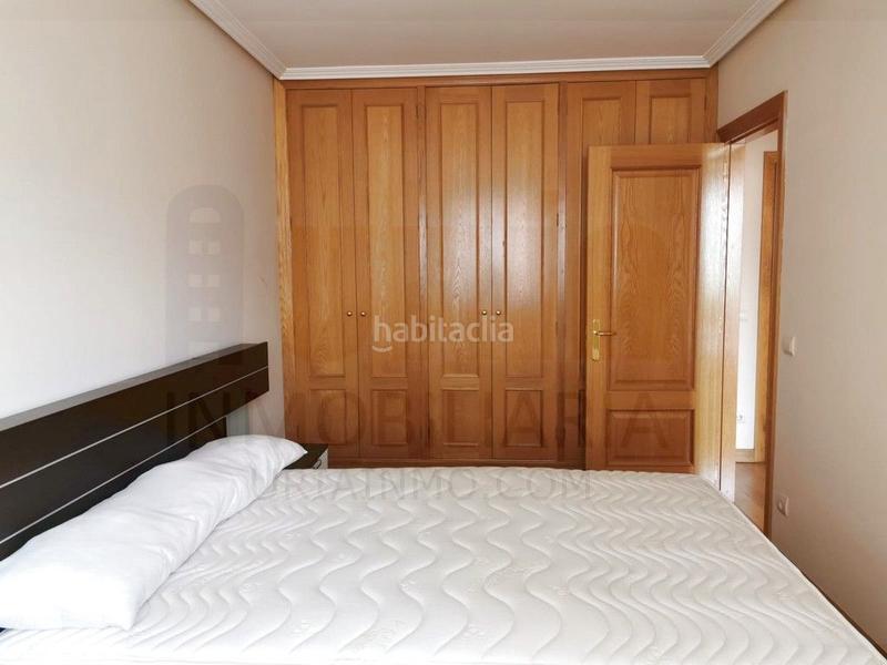 Foto 2c8ebe69-9ed6-422e-9a9a-05d50d6f5674. Location appartement avec chauffage parking dans Salesas - Foncalada - Campoamor Oviedo