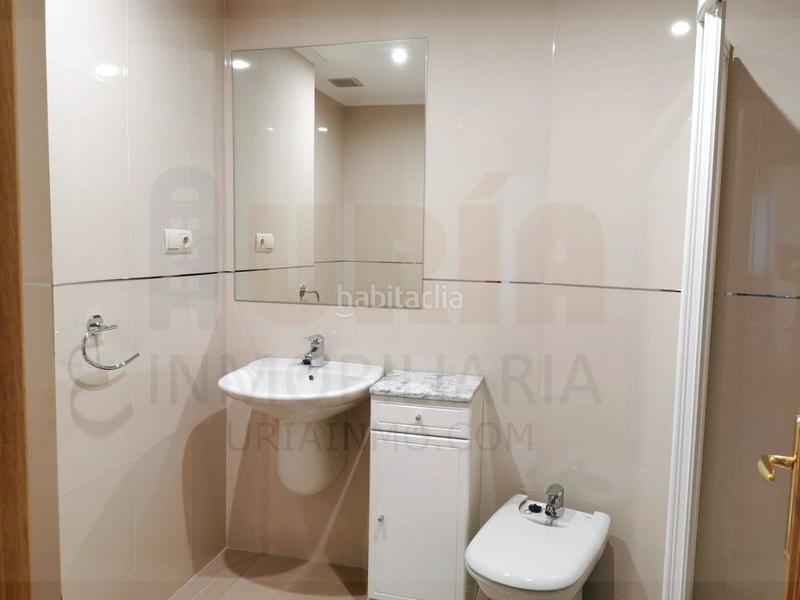 Foto 42f3193c-e071-4a6c-9973-532378b7e36c. Rent flat with heating parking in Salesas - Foncalada - Campoamor Oviedo