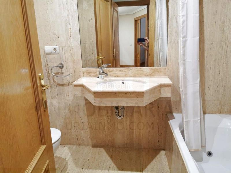 Foto 5dcb8a0c-50a1-4178-be70-793f2de320e5. Rent flat with heating parking in Salesas - Foncalada - Campoamor Oviedo