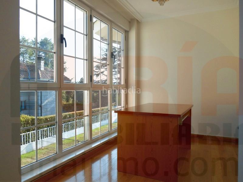 Foto 21ae9269-6800-45b7-bb73-848d9d1c44c7. Miete reihenhaus in calle de peña ubiña 5 in Ciudad Naranco - Prados de La Fuente Oviedo