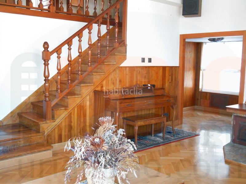 Foto 51825ae1-4241-4f9c-9475-a3da0339b072. Miete reihenhaus in calle de peña ubiña 5 in Ciudad Naranco - Prados de La Fuente Oviedo