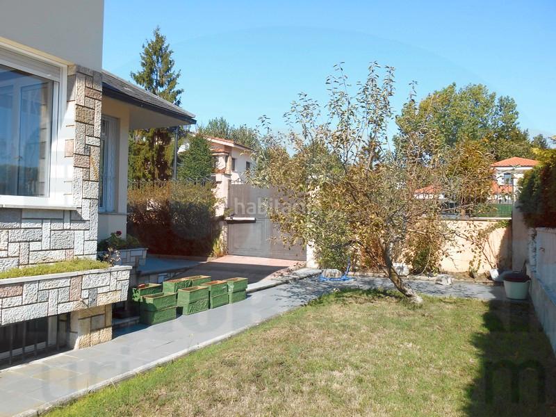 Foto 5fd2923e-8f5b-436e-a9da-322203c9e3b5. Miete reihenhaus in calle de peña ubiña 5 in Ciudad Naranco - Prados de La Fuente Oviedo