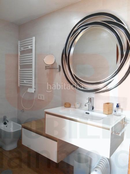 Foto 02dd3714-4a0b-4300-8e02-7afe7645c0e2. Rent semi detached house in calle de peña ubiña 5 in Oviedo