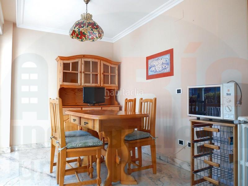 Foto 09b25b55-b8cd-429f-ab0b-6c2ea4b0e82c. Rent semi detached house in calle de peña ubiña 5 in Oviedo