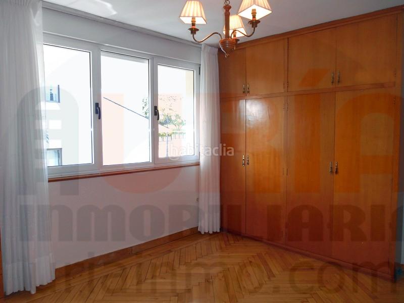 Foto 3942bd6c-1ad2-4117-82df-c01b1c32fc71. Rent semi detached house in calle de peña ubiña 5 in Oviedo