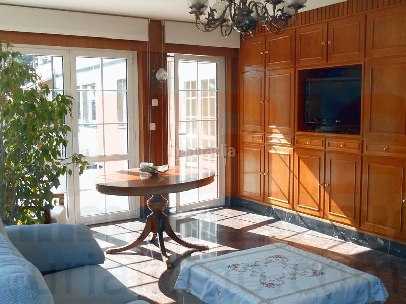 Foto 5bfd53df-bd1a-4a03-8a70-99ba3ff03103. Rent semi detached house in calle de peña ubiña 5 in Oviedo