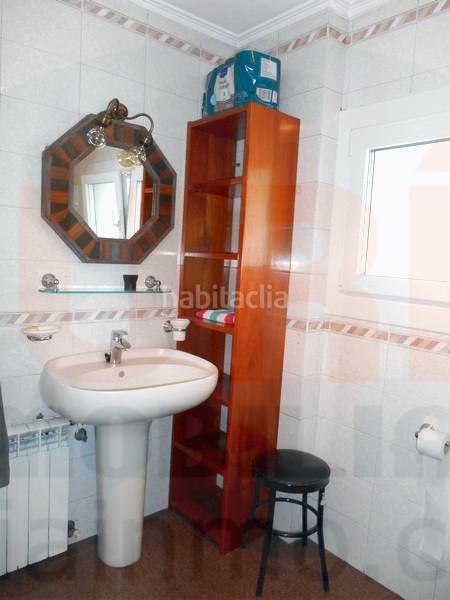 Foto bb050443-e796-4337-a924-dbd8fbc7dbc8. Rent semi detached house in calle de peña ubiña 5 in Oviedo