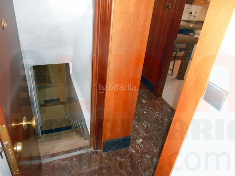 Foto fd3c1586-bbad-43a9-acda-144df036e2c0. Rent semi detached house in calle de peña ubiña 5 in Oviedo