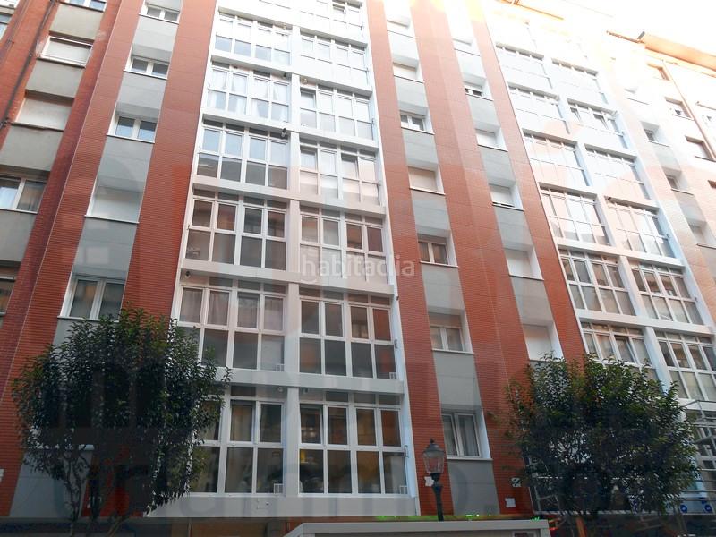 Foto e5b87a25-c5e6-4964-977c-5fe223c12ca6. Piso en calle vicente innerarity 6 piso de 3 habitaciones cerca de la playa en Gijón