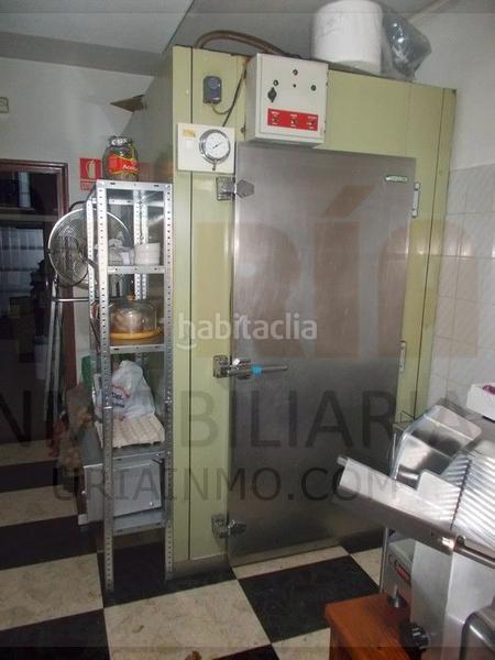 Foto c19133c6-8c82-4635-8488-4cc902e90d96. Rent business premise in la pola Siero Siero