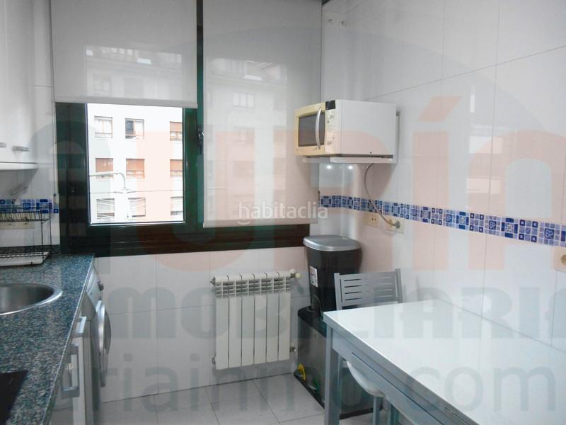 Foto 8fc58870-0a0f-4063-adca-8d065435bac9. Alquiler piso  de lujo de 2 habitaciones, garaje y trastero en el centro en Oviedo