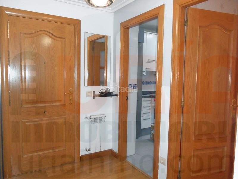 Foto b13445c8-09bf-422a-b1a4-f9d9f8829fdf. Alquiler piso  de lujo de 2 habitaciones, garaje y trastero en el centro en Oviedo