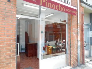 Lloguer Local Comercial a Calle aureliano san román 37. Alquiler de kiosco en funcionamiento