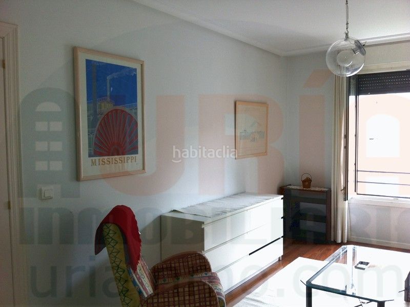 Foto 50033b5f-67d4-4fe9-b98f-285f79f5fdda. Apartament amb calefacció aparcament a El Postigo Oviedo