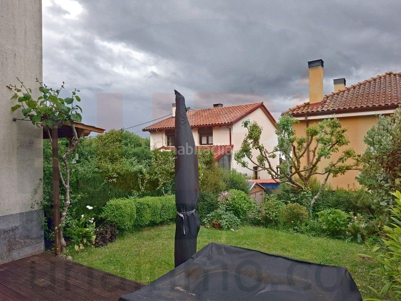 Foto 438586fb-8314-4dec-aa70-bce1154ba426. Casa amb calefacció aparcament a Sariego