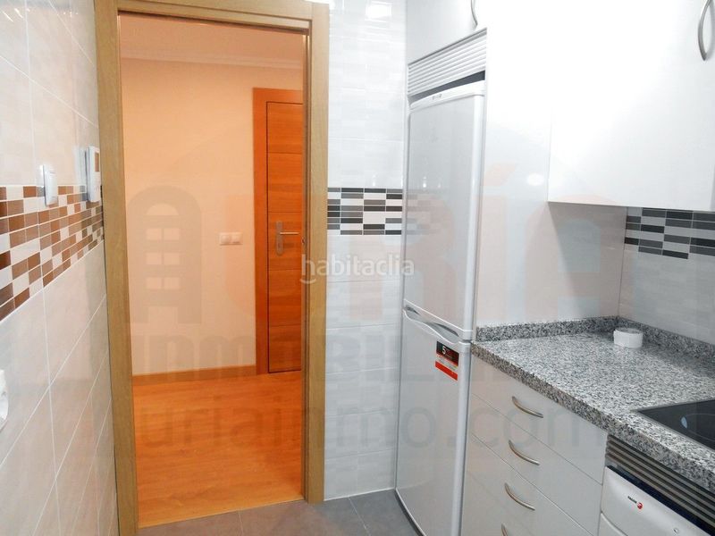 Foto 94345d6a-b8b0-4901-96f6-b85ffa94e749. Rent flat with heating in Salesas - Foncalada - Campoamor Oviedo