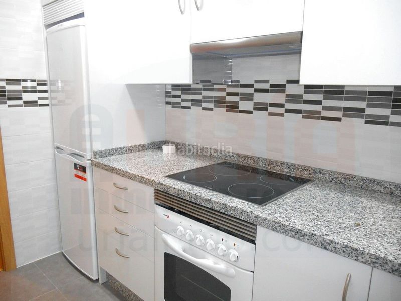 Foto b42a9205-4dc9-445e-a378-49911899b44f. Rent flat with heating in Salesas - Foncalada - Campoamor Oviedo