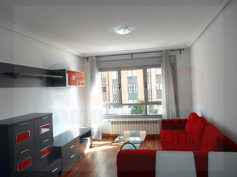 Foto 7f5668f7-ccba-40b5-b576-7af6e885eab6. Apartament amb calefacció aparcament a Huca - La Cadellada Oviedo