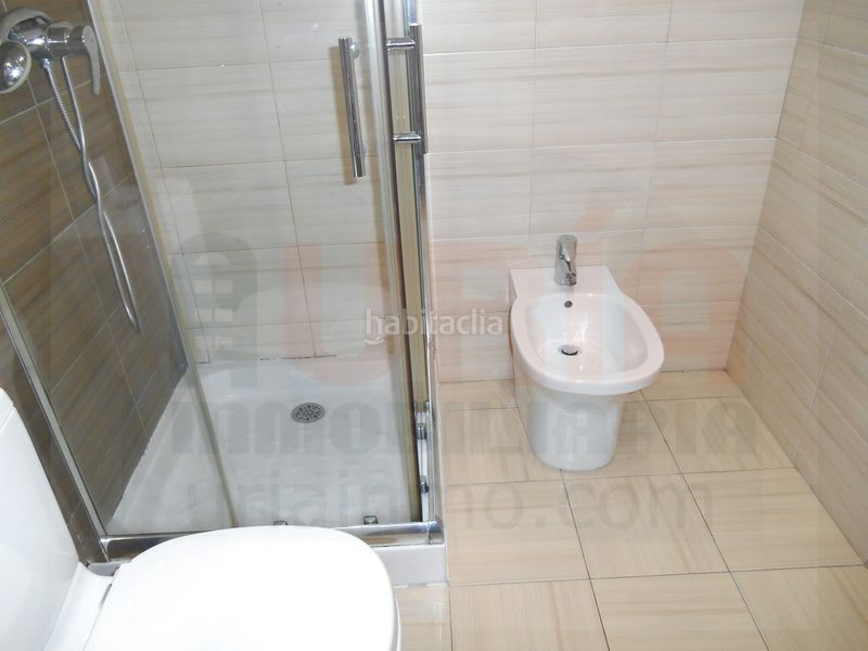 Foto 98318f38-ac2b-4ce3-bee4-ac7c2794daf4. Apartament amb calefacció aparcament a Huca - La Cadellada Oviedo
