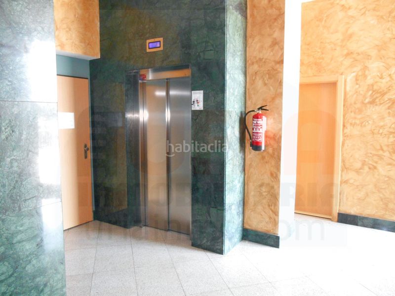 Foto caee5218-38ab-4c1a-8818-387543a155c7. Apartament amb calefacció aparcament a Huca - La Cadellada Oviedo