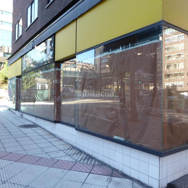 Foto fb487cc8-0e65-47bf-a88f-adeb21606d1b. Alquiler local comercial en Salesas - Foncalada - Campoamor Oviedo