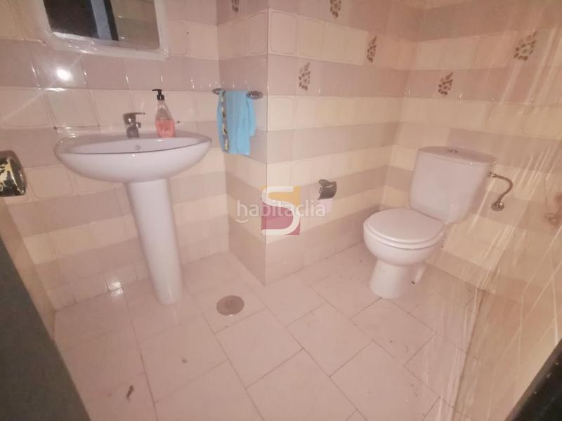 Foto e00555b8-d952-457e-8b81-a108f1885236. Location bureau avec chauffage dans As Travesas - Balaidos Vigo