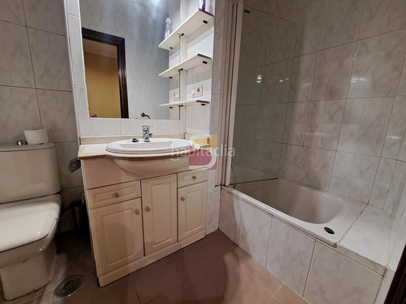 Foto cec30fb5-ef24-4d42-afa6-28e5cf2b7b2a. Flat with heating in Centro - Areal Vigo