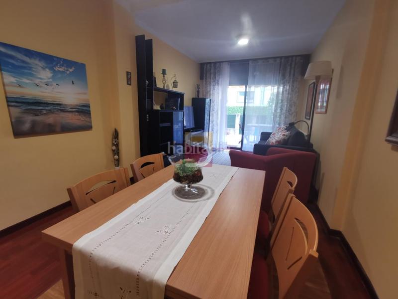 Foto 2f74b698-cd82-44a6-9a78-cf64915b9f69. Rent ground floor with heating parking in Panxón Nigrán