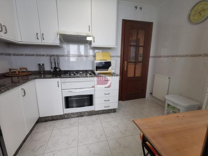 Foto ee712519-e43c-4864-8660-2a4bad3671ab. Rent ground floor with heating parking in Panxón Nigrán