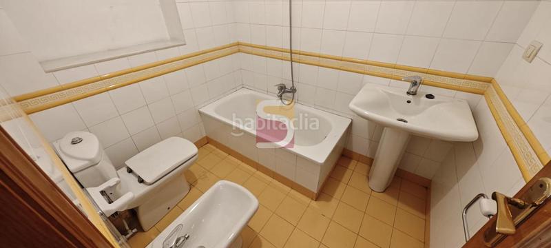 Foto b35b6d1d-a45c-4d96-9168-0349c41f02b7. Àtic amb calefacció a Centro - Areal Vigo