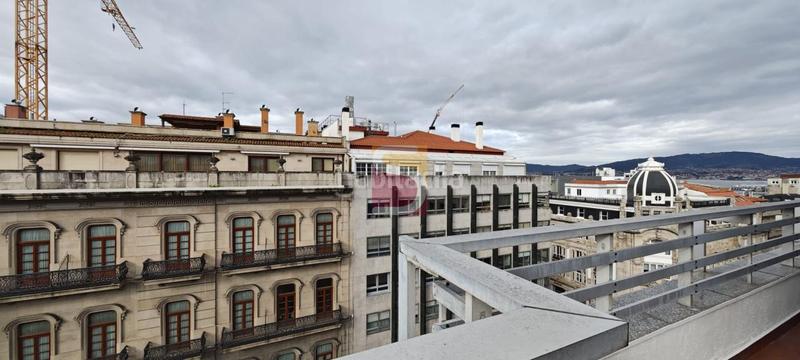 Foto b5092f70-a58b-4cbb-9814-d3a1d6ee775a. Àtic amb calefacció a Centro - Areal Vigo