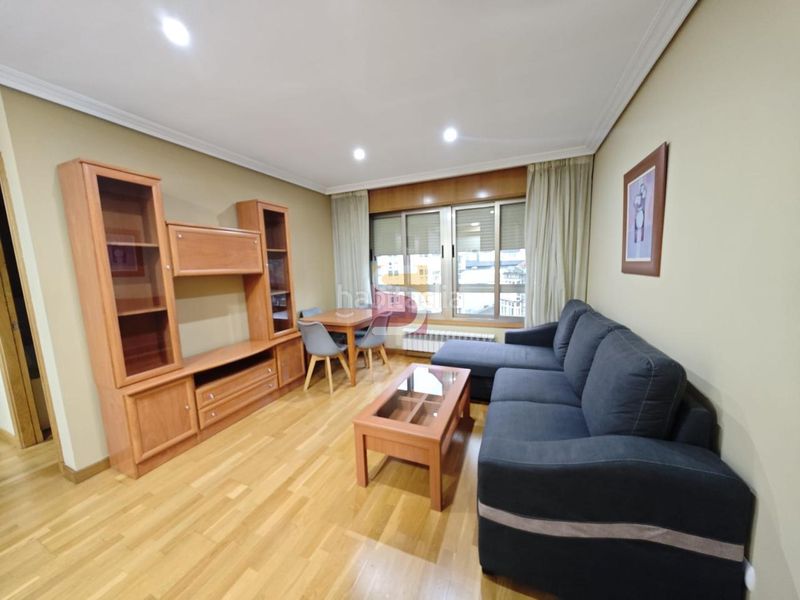 Foto 30b53db1-340b-4b7b-b5ed-93f59c41f0db. Rent flat with heating in Fátima Vigo