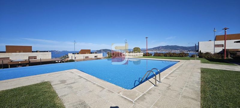 Foto dd9bf6e2-775d-436f-8180-be725fb456b1. Pis amb calefacció aparcament piscina a Nigrán centro Nigrán