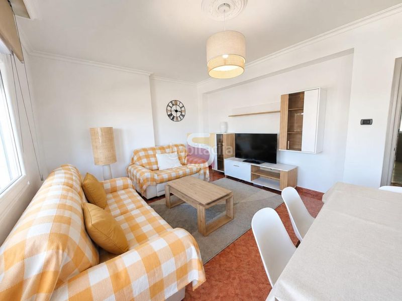 Foto 2b8fee8b-6eee-4091-820c-1030108a3e10. Rent flat with heating parking in Panxón Nigrán