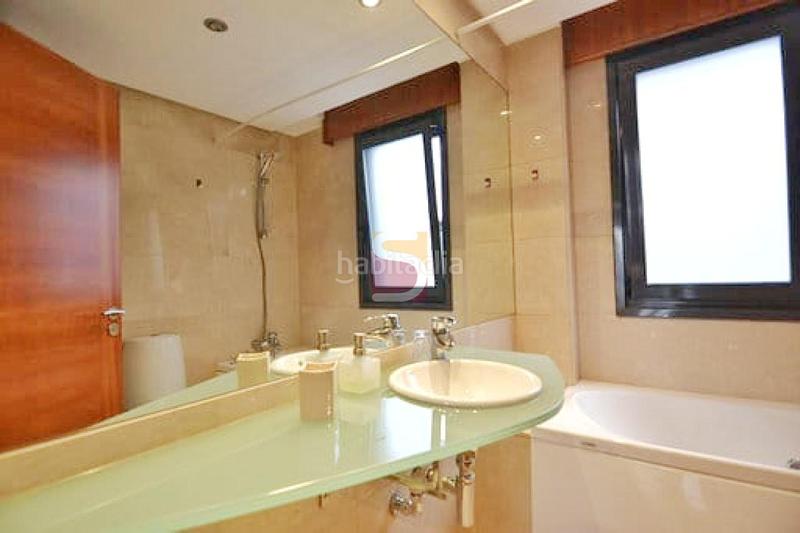 Foto 34b2e59a-e50a-4ce9-8ce3-931054a83dd2. Pis amb calefacció a Plaza España - Corte Inglés Vigo