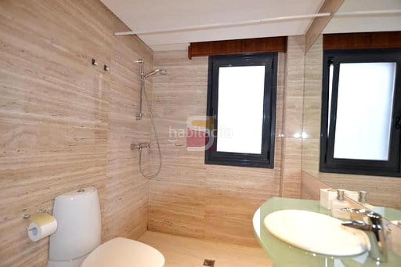 Foto 3b4564b4-bbd0-486a-9045-1da9f87f96a8. Pis amb calefacció a Plaza España - Corte Inglés Vigo