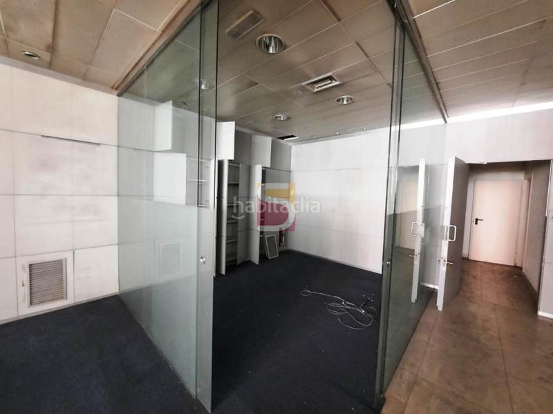 Foto f1a74ff5-c793-44b1-8bbb-09dec34b1822. Alquiler local comercial en Fátima Vigo