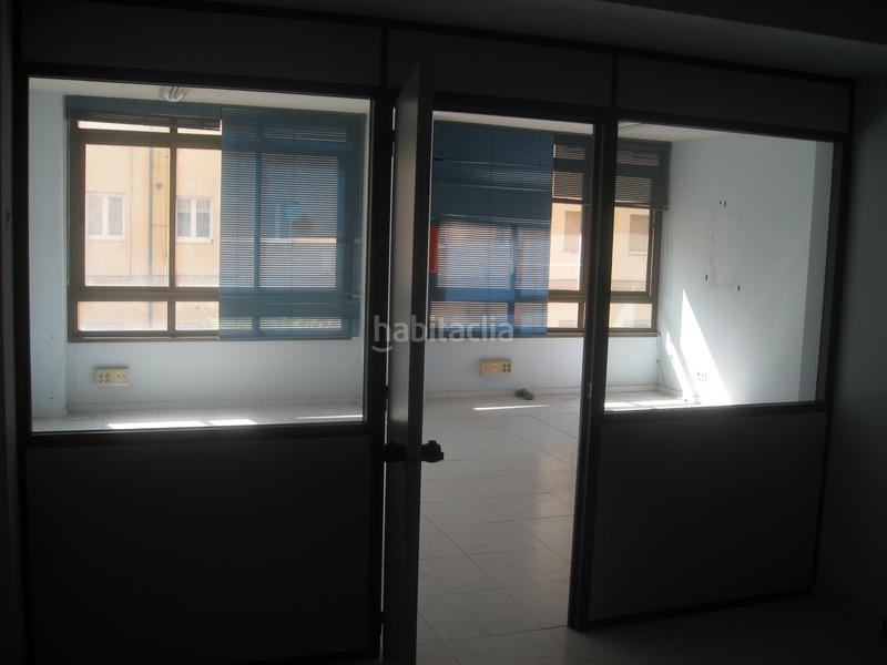 Foto d2f0f529-2154-46d5-9e4c-5b5574826bab. Alquiler oficina en calle vázquez de mella 42 local para oficina de 80m2 en Oviedo