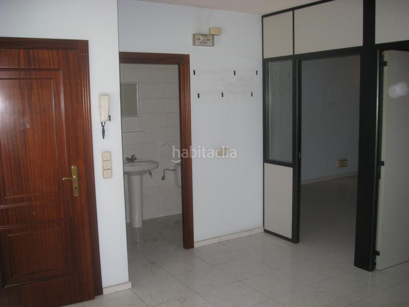 Foto 3f903e92-7fa6-4b17-a3db-50f06c4f8859. Location bureau dans calle vázquez de mella 42 dans Oviedo