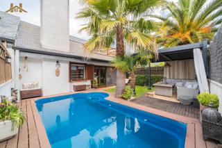 Casa adossada a Pino Alto-Navarredonda. Maravilloso chalet pareado  con piscina propia