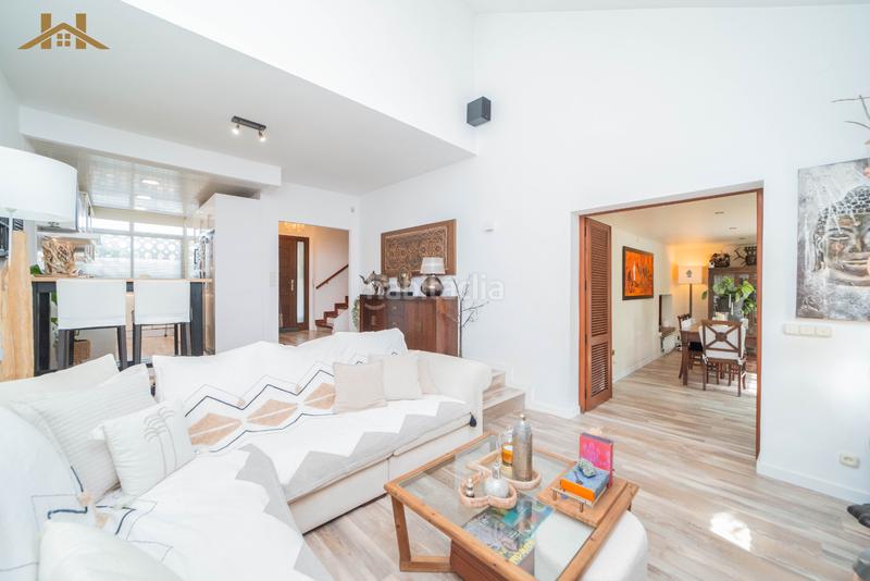 Foto de3f25d6-c309-473b-bed8-0e456cb93025. Casa a schiera con camino riscaldamento parcheggio piscina in Valdemorillo
