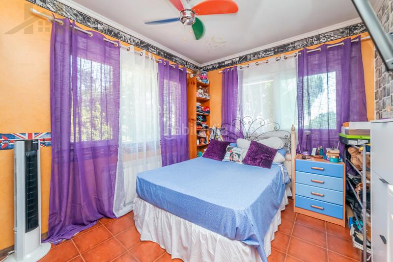 Foto 0a38b633-432c-42ea-8dec-38a213b4740c. Chalet with fireplace heating parking pool in Pino Alto-Navarredonda Valdemorillo