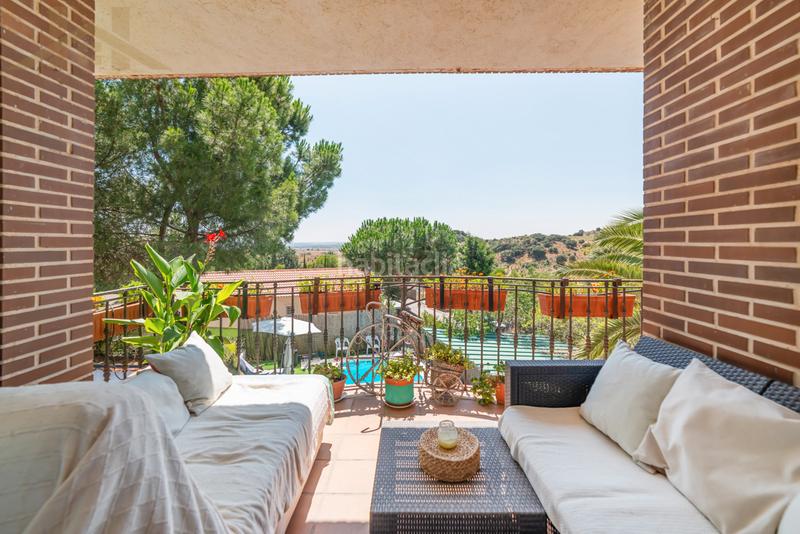 Foto 13ff21e5-d888-47a4-830e-1316d3499222. Chalet avec cheminée chauffage parking piscine dans Valdemorillo